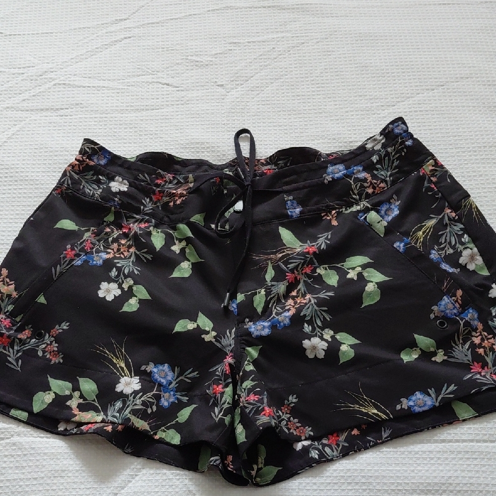 Athleta Black Floral High Waist Shorts
